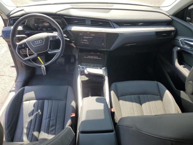  AUDI Q8 E-TRON 2024 Чорний