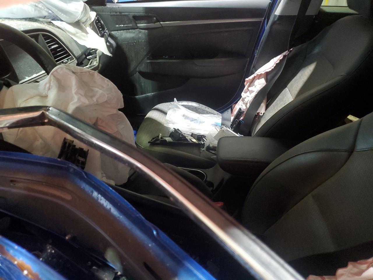 5NPD84LF6HH082607 2017 Hyundai Elantra Se