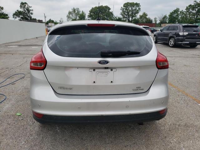 Hatchbacks FORD FOCUS 2016 Silver