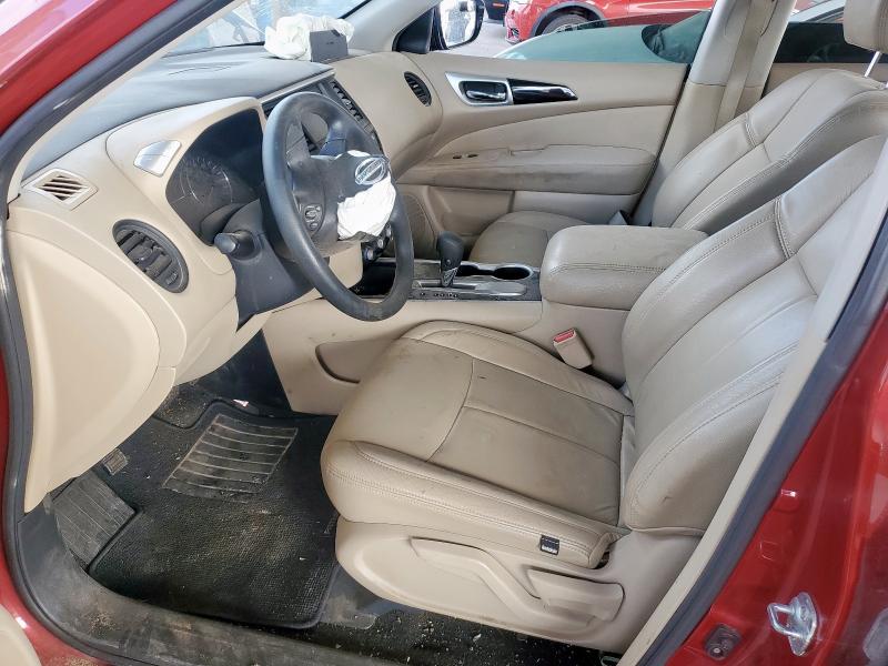  NISSAN PATHFINDER 2017 Czerwony