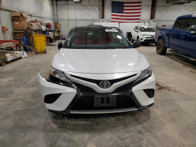  TOYOTA CAMRY 2020 Biały