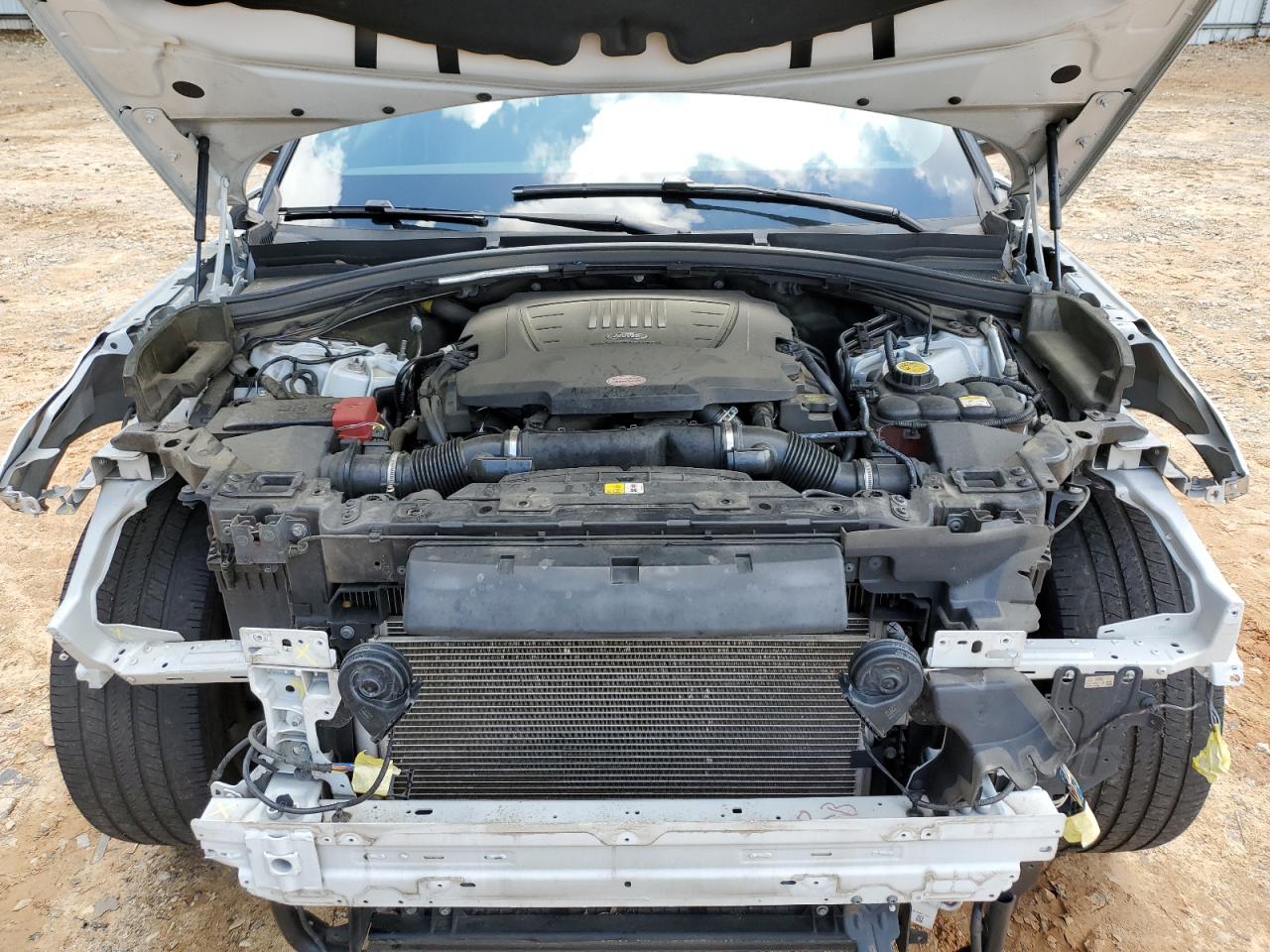 2018 Land Rover Range Rover Velar R-Dynamic Se VIN: SALYL2RV0JA742102 Lot: 55455245