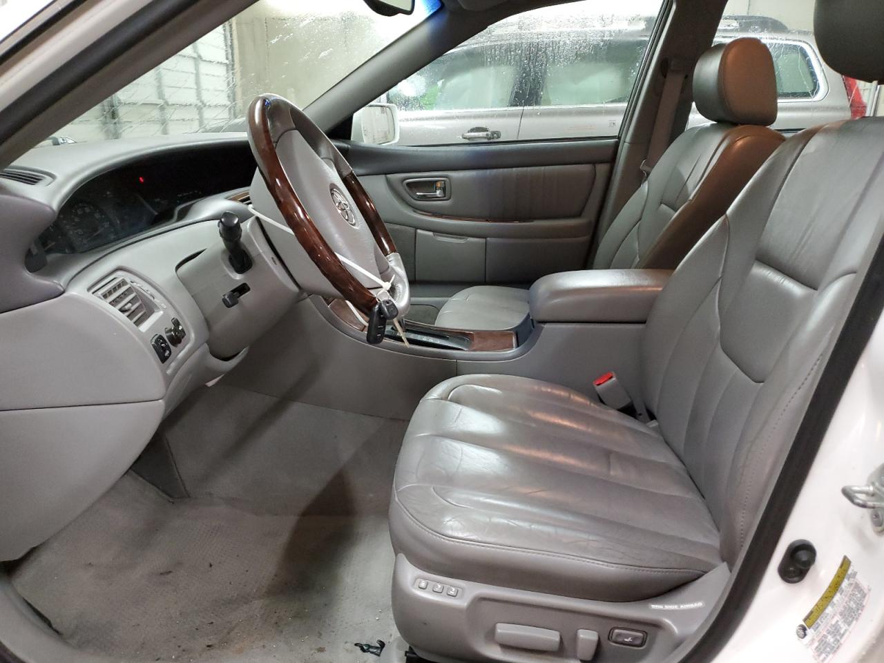 2004 Toyota Avalon Xl VIN: 4T1BF28B24U374712 Lot: 55963595