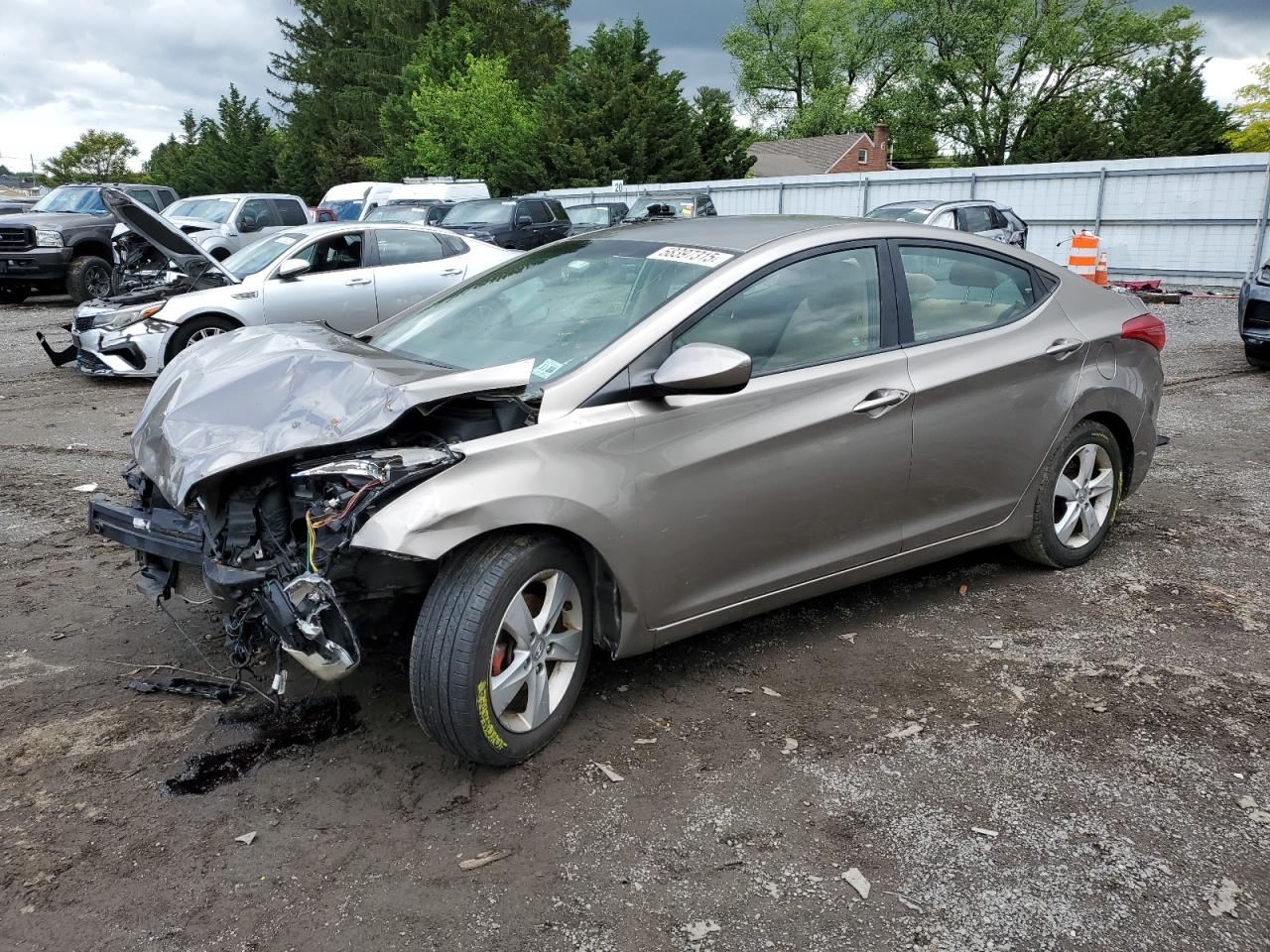 2013 Hyundai Elantra Gls იყიდება Finksburg-ში, MD - Front End