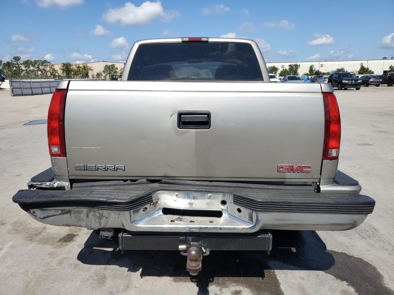 1998 GMC Sierra C1500 VIN: 2GTEC19R1W1554228 Lot: 56759805