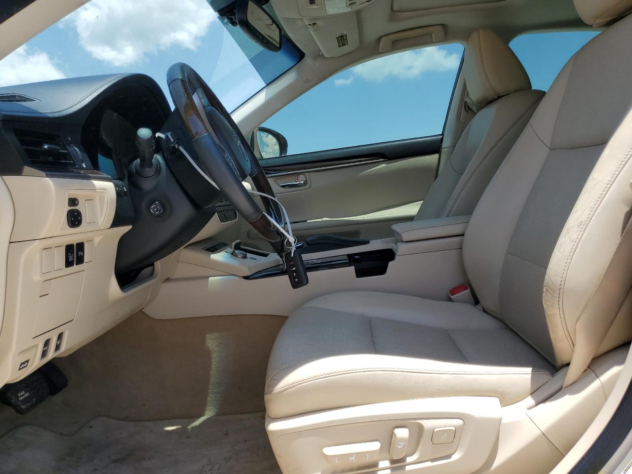 2013 Lexus Es 350 VIN: JTHBK1GG0D2047632 Lot: 57211345