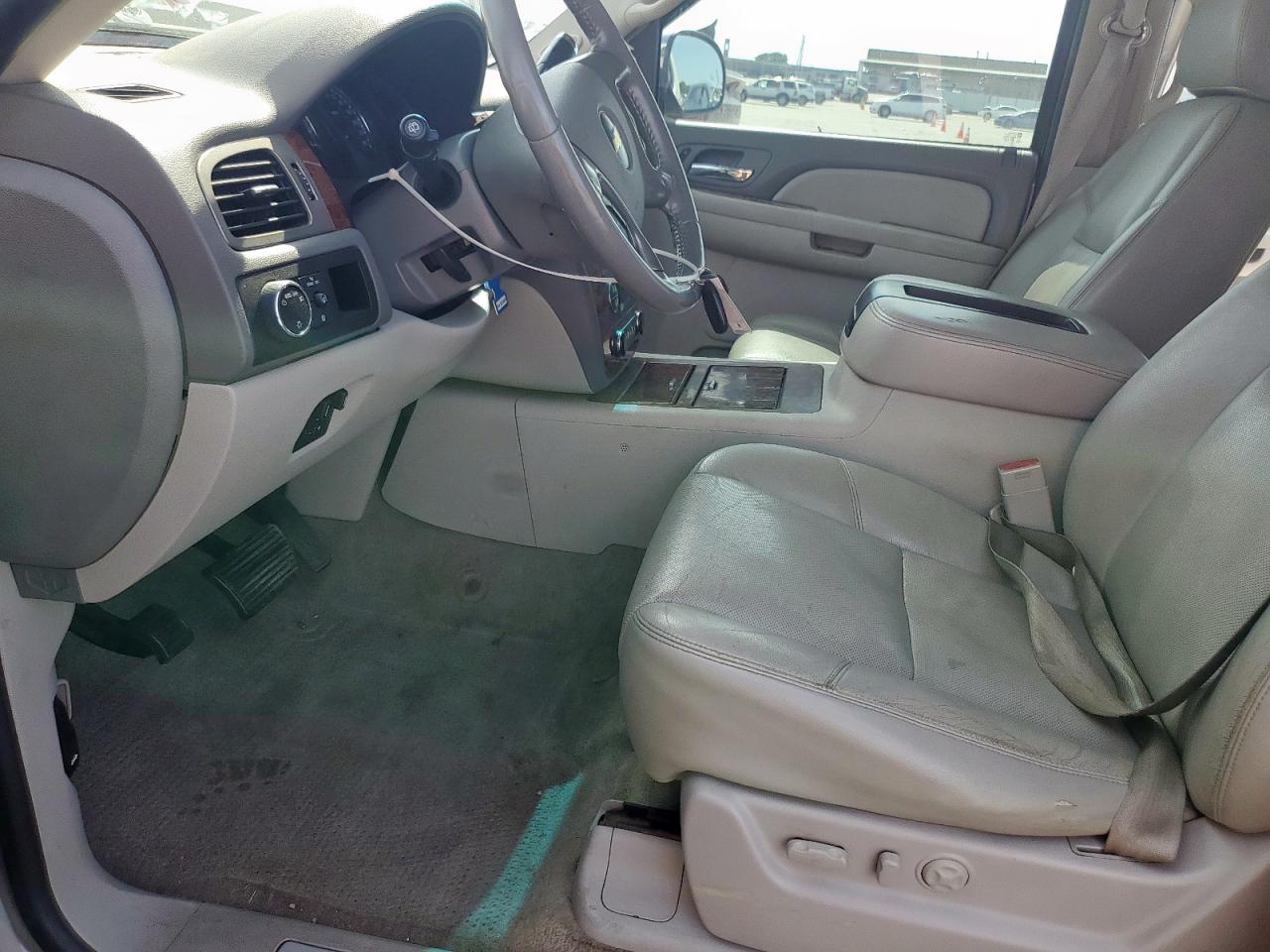 2009 Chevrolet Tahoe C1500 Ltz VIN: 1GNFC33039R294296 Lot: 57059255