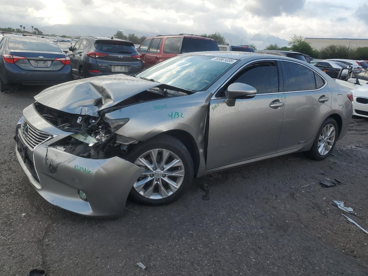 2015 Lexus Es 300H იყიდება Las Vegas-ში, NV - Front End
