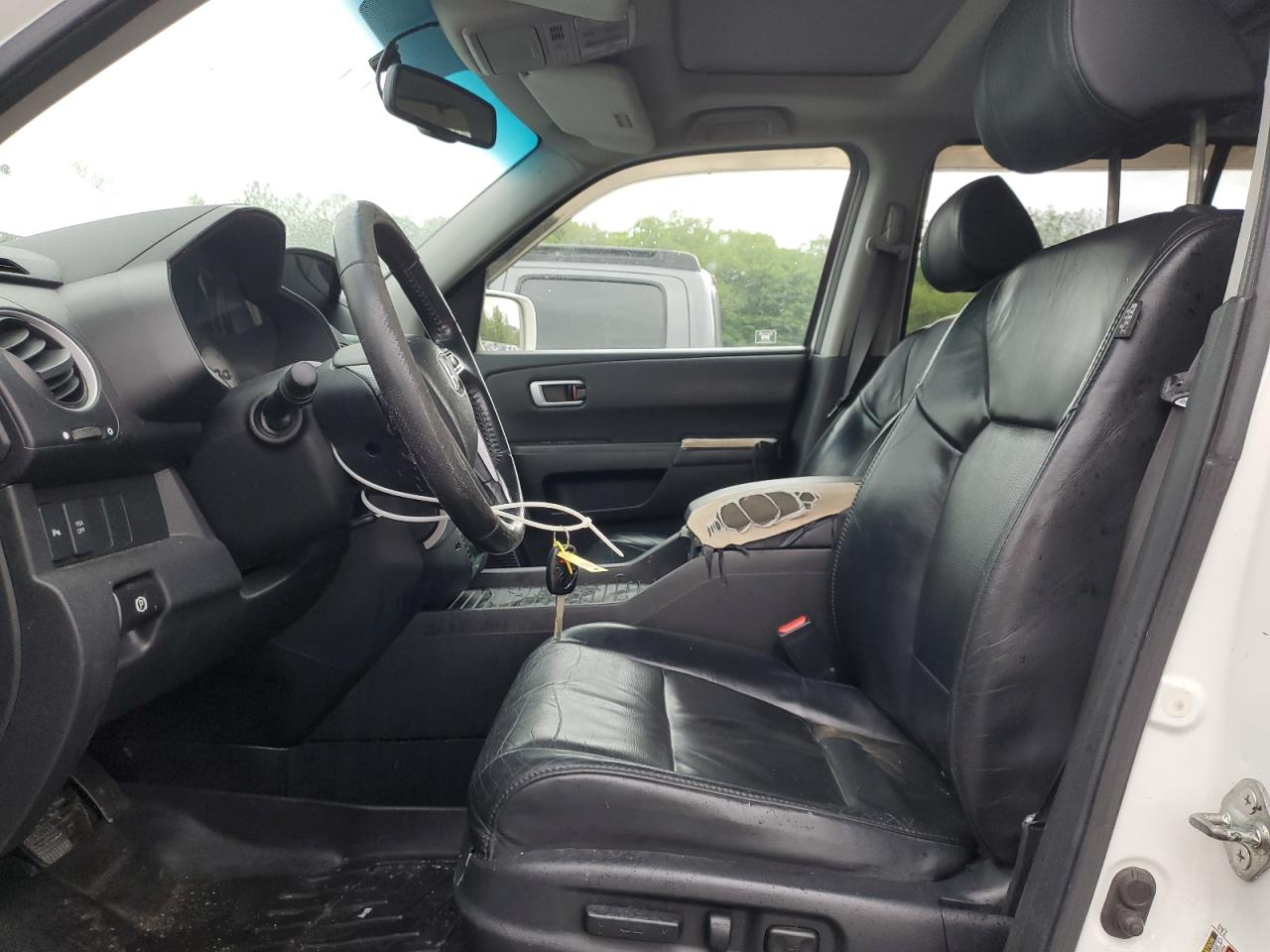 2011 Honda Pilot Touring VIN: 5FNYF4H92BB046168 Lot: 57095615