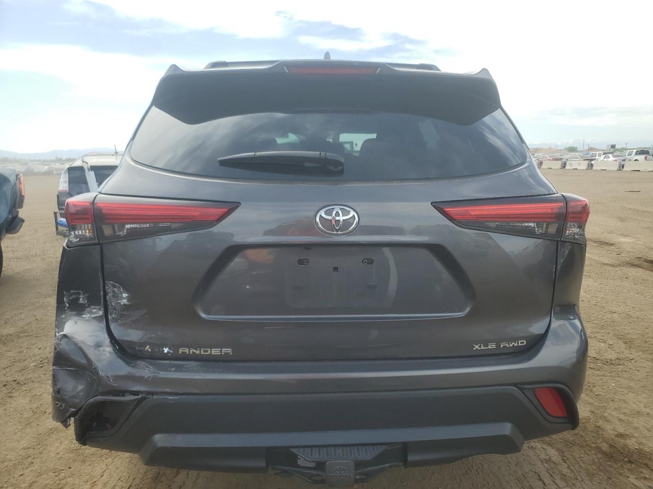 2022 Toyota Highlander Xle VIN: 5TDHZRBH3NS234220 Lot: 57099025