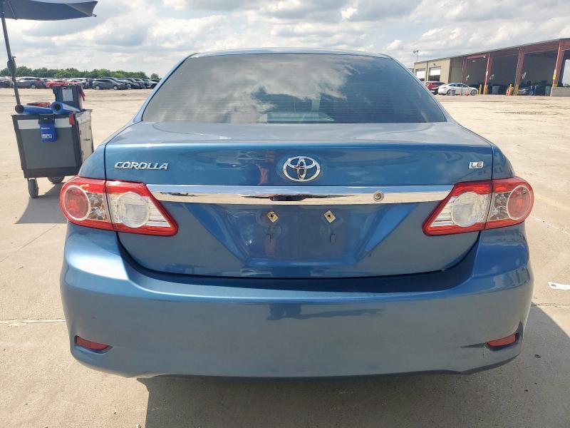 Sedans TOYOTA COROLLA 2013 Granatowy
