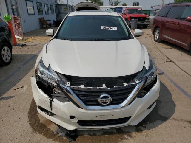  NISSAN ALTIMA 2018 Biały