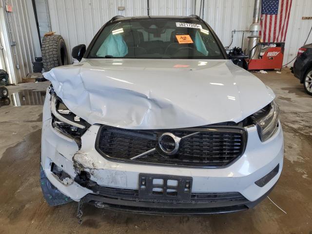  VOLVO XC40 2020 Silver