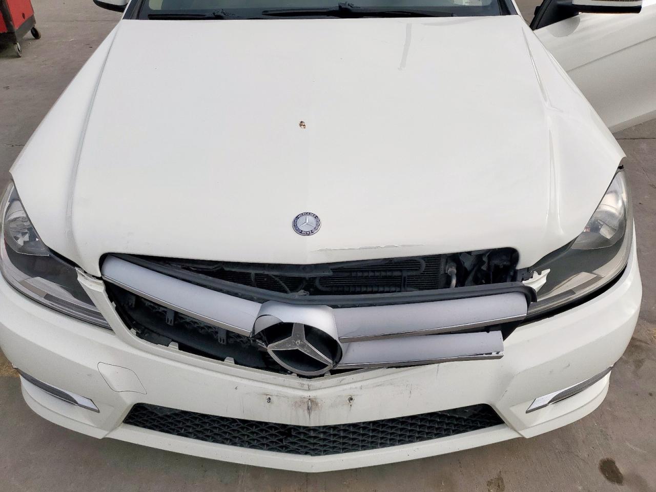 2012 Mercedes-Benz C 250 VIN: WDDGJ4HB7CF788615 Lot: 57441565