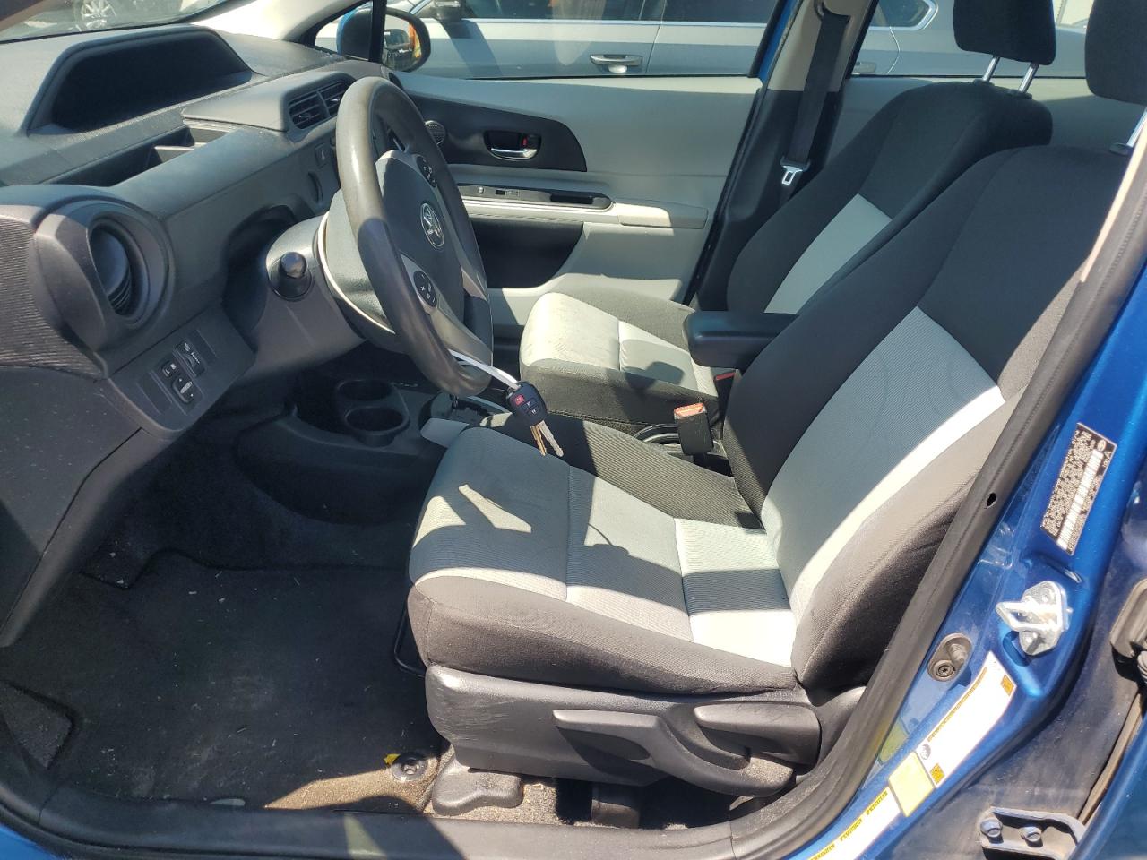 2014 Toyota Prius C VIN: JTDKDTB34E1561289 Lot: 55202605