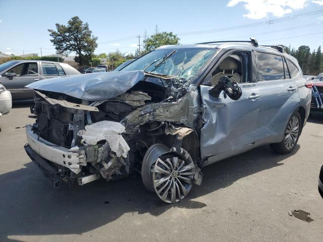 2020 Toyota Highlander Hybrid Platinum
