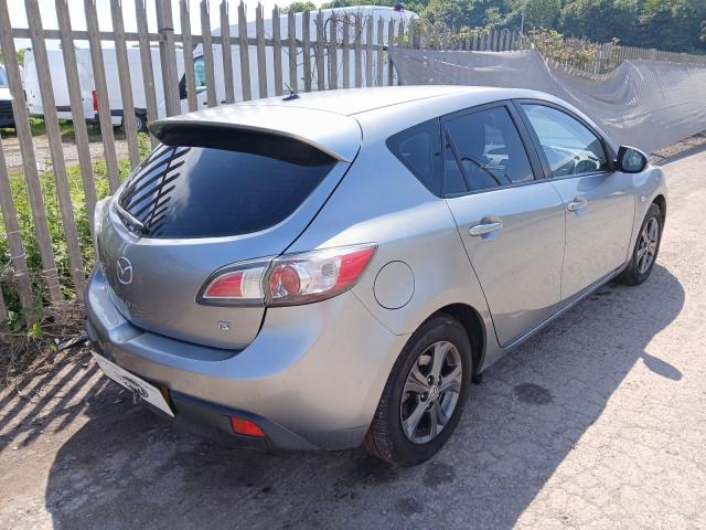 2010 MAZDA 3 TS D