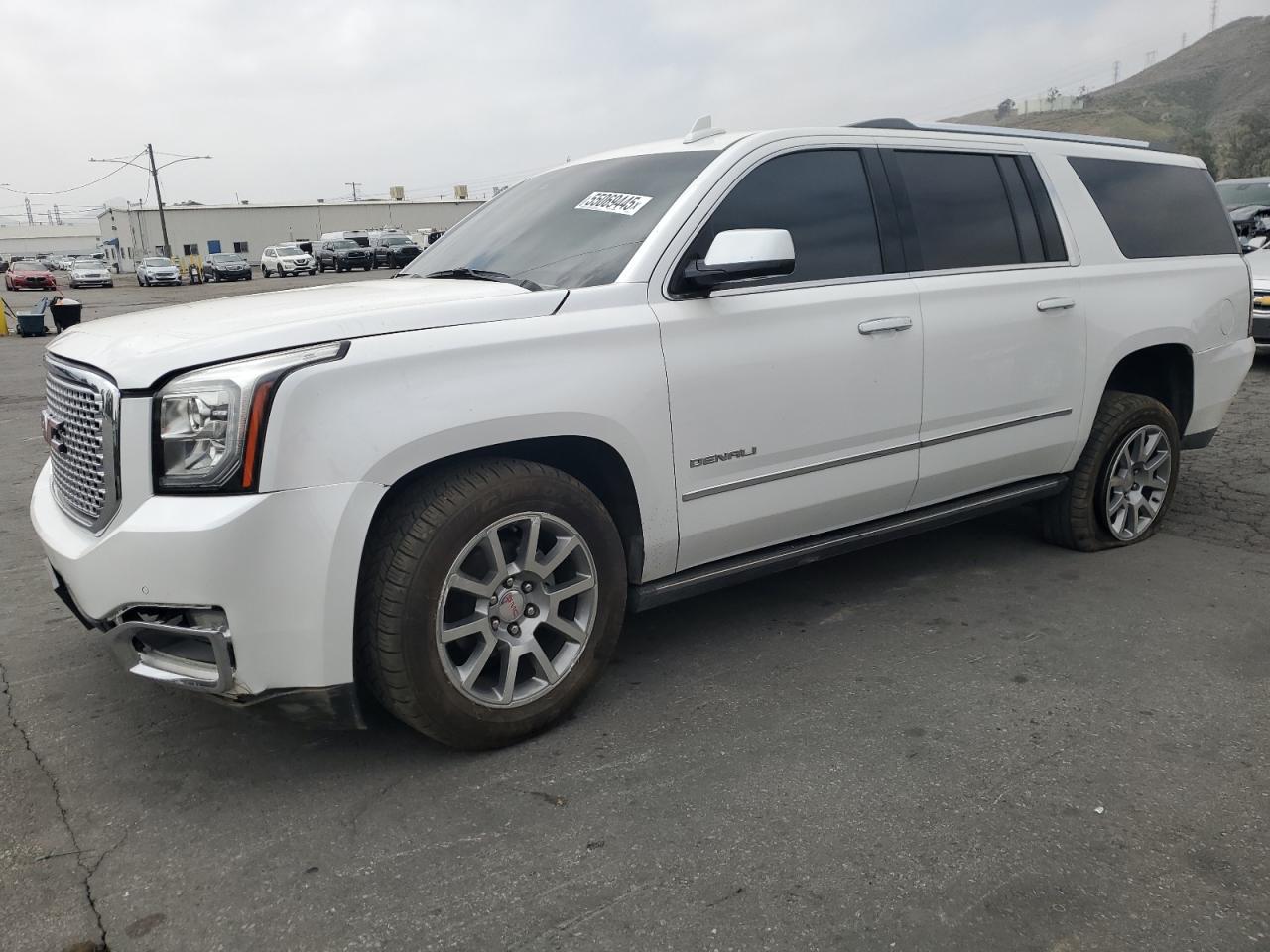 2017 Gmc Yukon Xl Denali for Sale in Colton, CA - Side