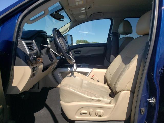 Pickups NISSAN TITAN 2016 Granatowy
