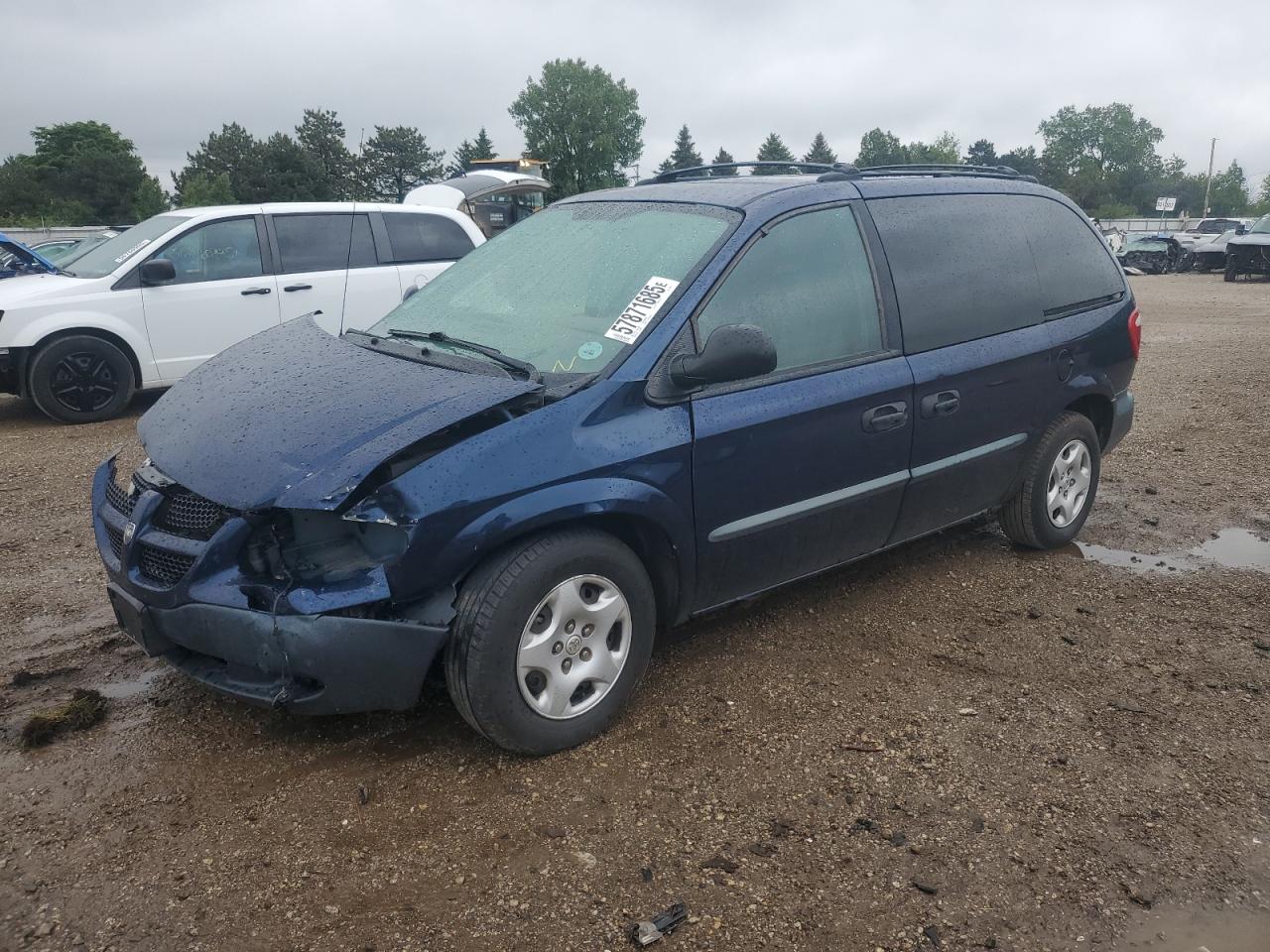 2002 Dodge Caravan Se იყიდება Elgin-ში, IL - Front End