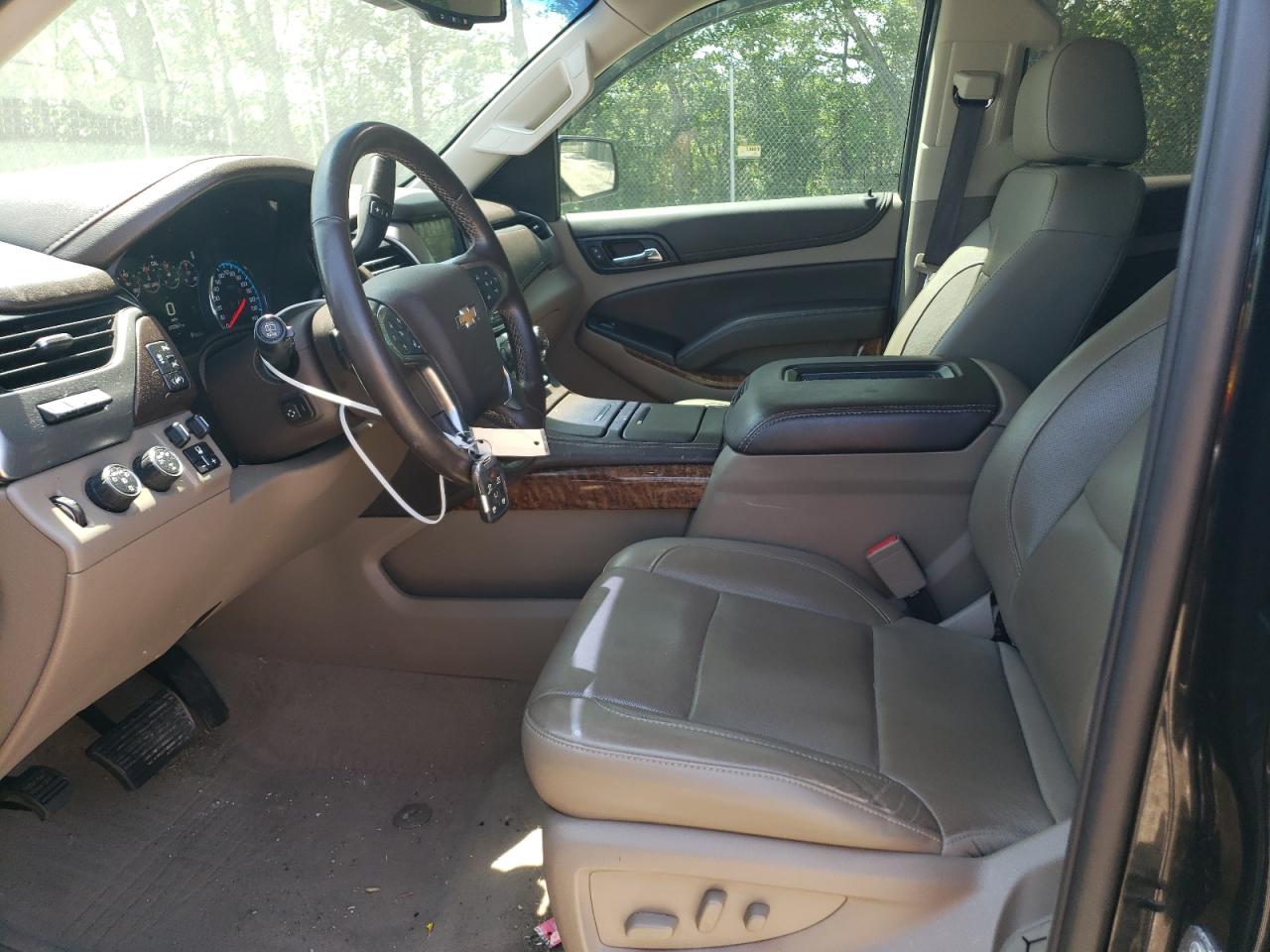 2019 Chevrolet Suburban K1500 Premier VIN: 1GNSKJKC3KR327787 Lot: 56548305