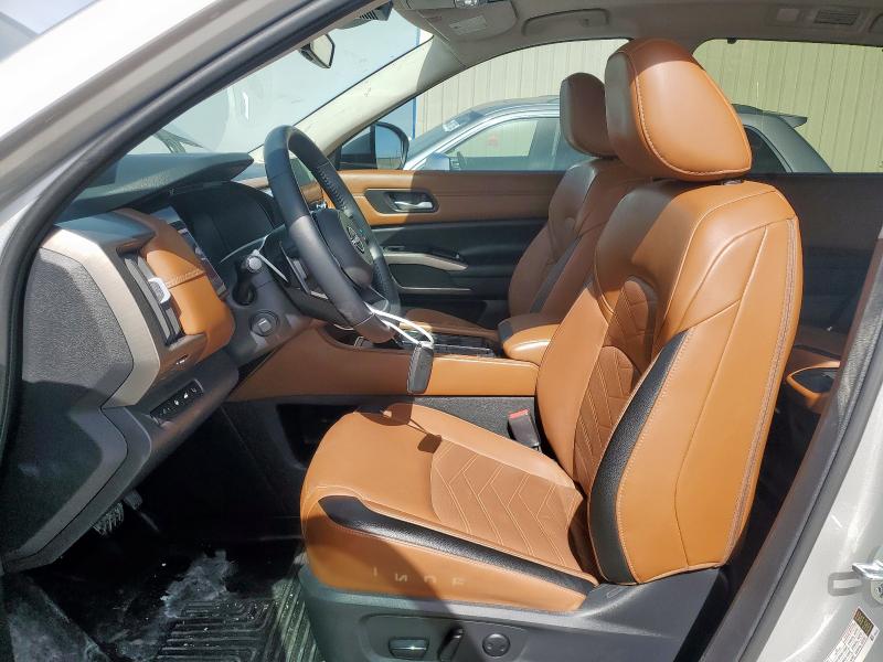  NISSAN PATHFINDER 2023 Srebrny
