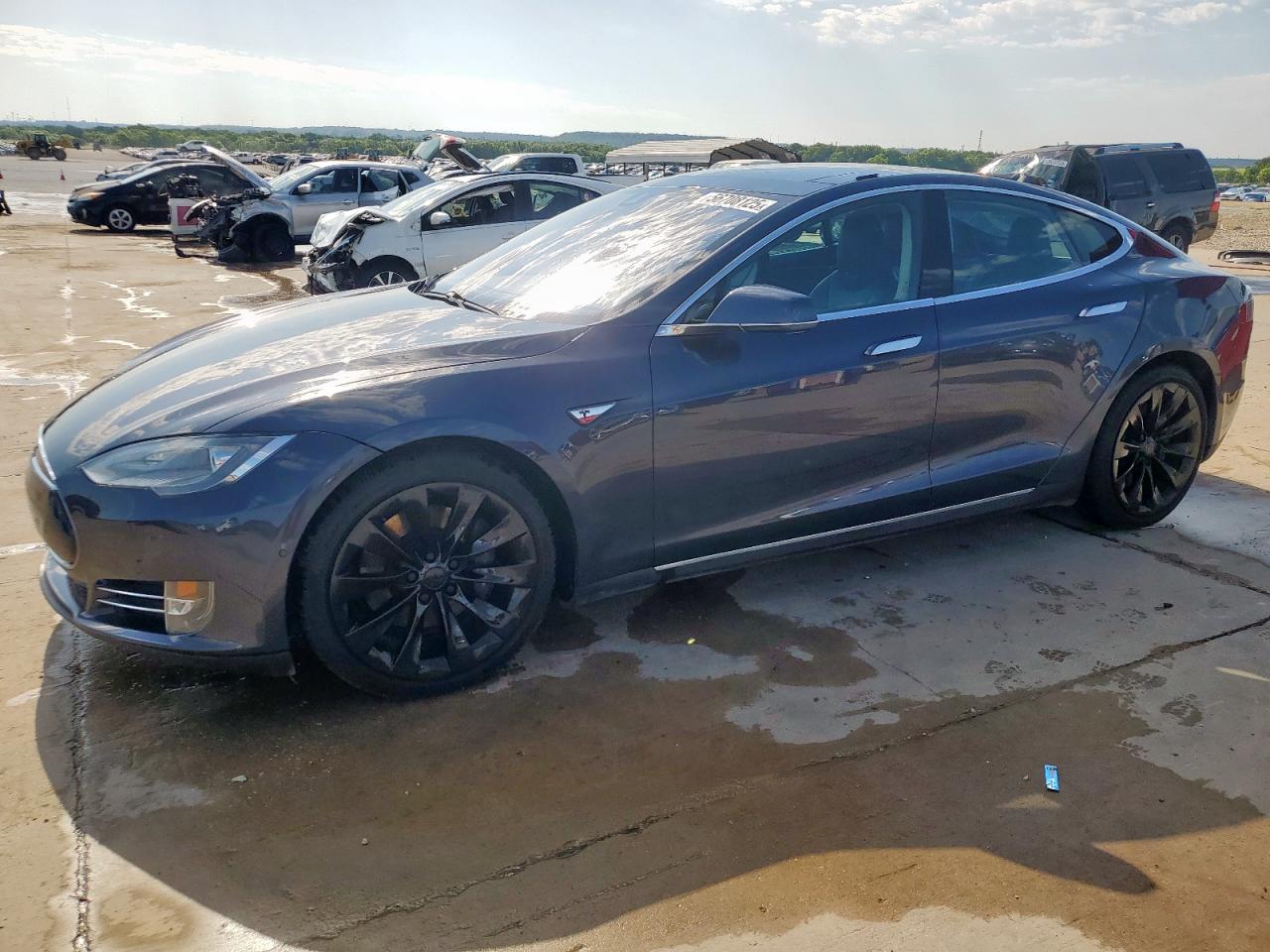 2015 Tesla Model S 85D VIN: 5YJSA1H24FF080141 Lot: 56708125