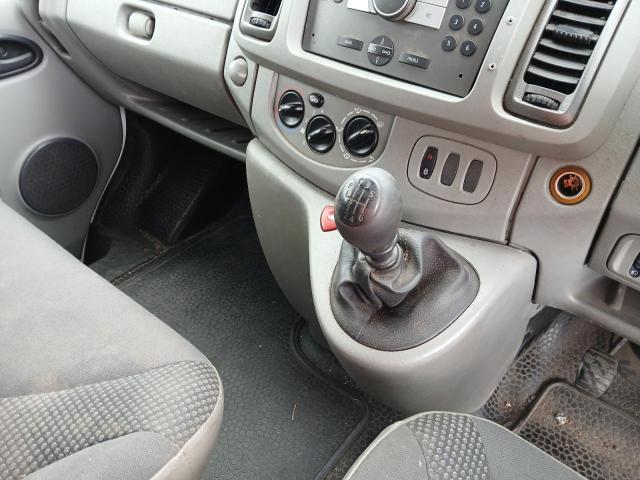 2008 VAUXHALL VIVARO 270