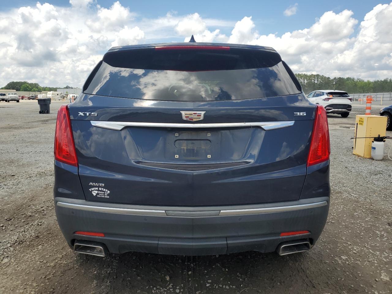 2018 Cadillac Xt5 Premium Luxury VIN: 1GYKNFRS0JZ230095 Lot: 56373805