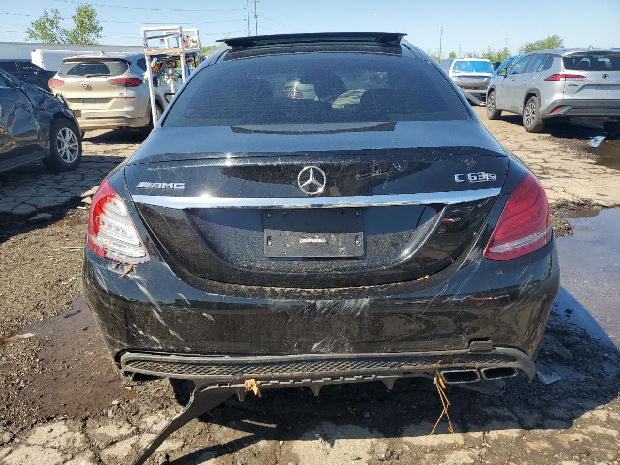2017 Mercedes-Benz C 63 Amg-S VIN: 55SWF8HB3HU186688 Lot: 57299905