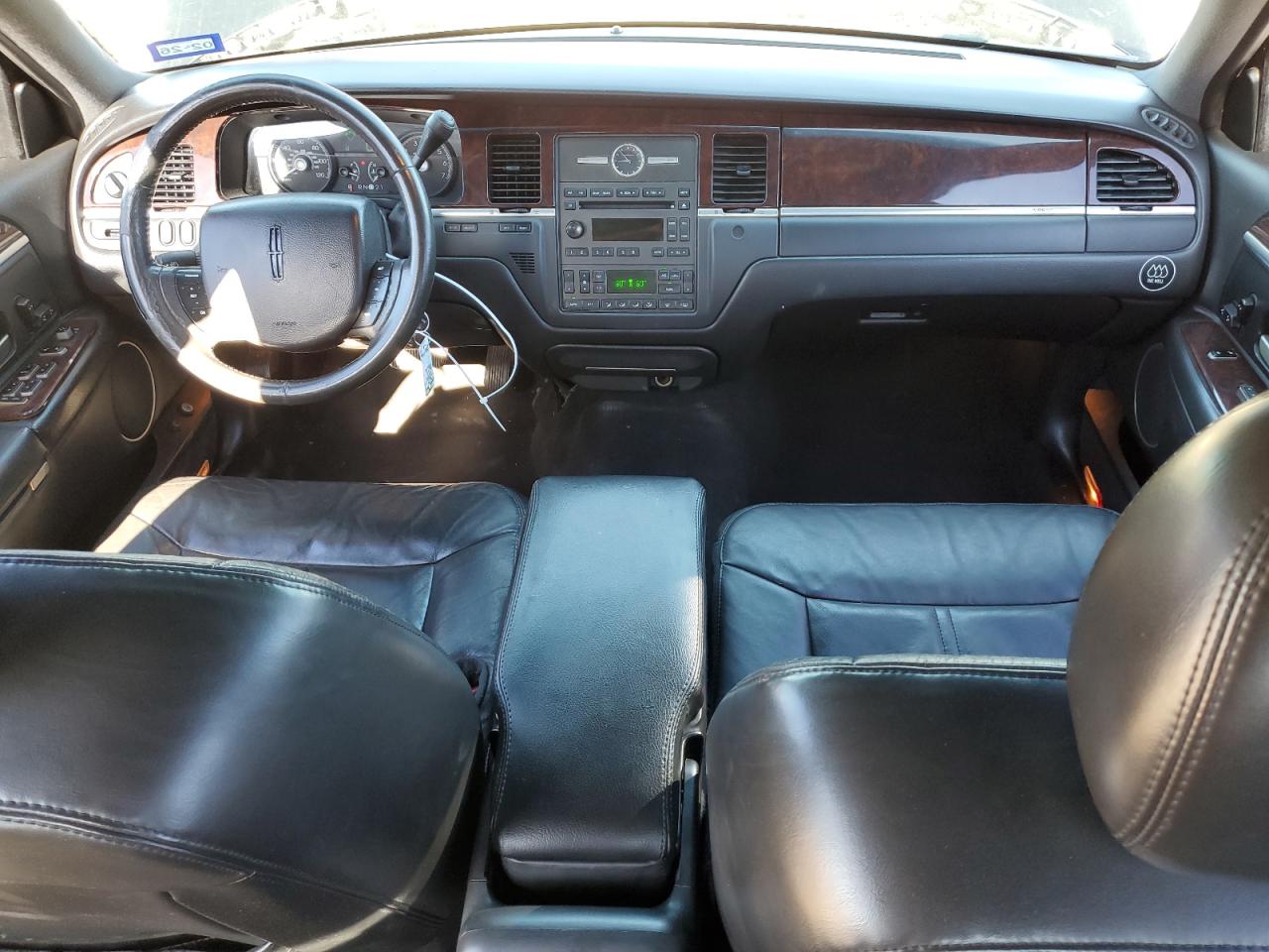 2006 Lincoln Town Car Signature VIN: 1LNHM81V96Y633439 Lot: 56548985