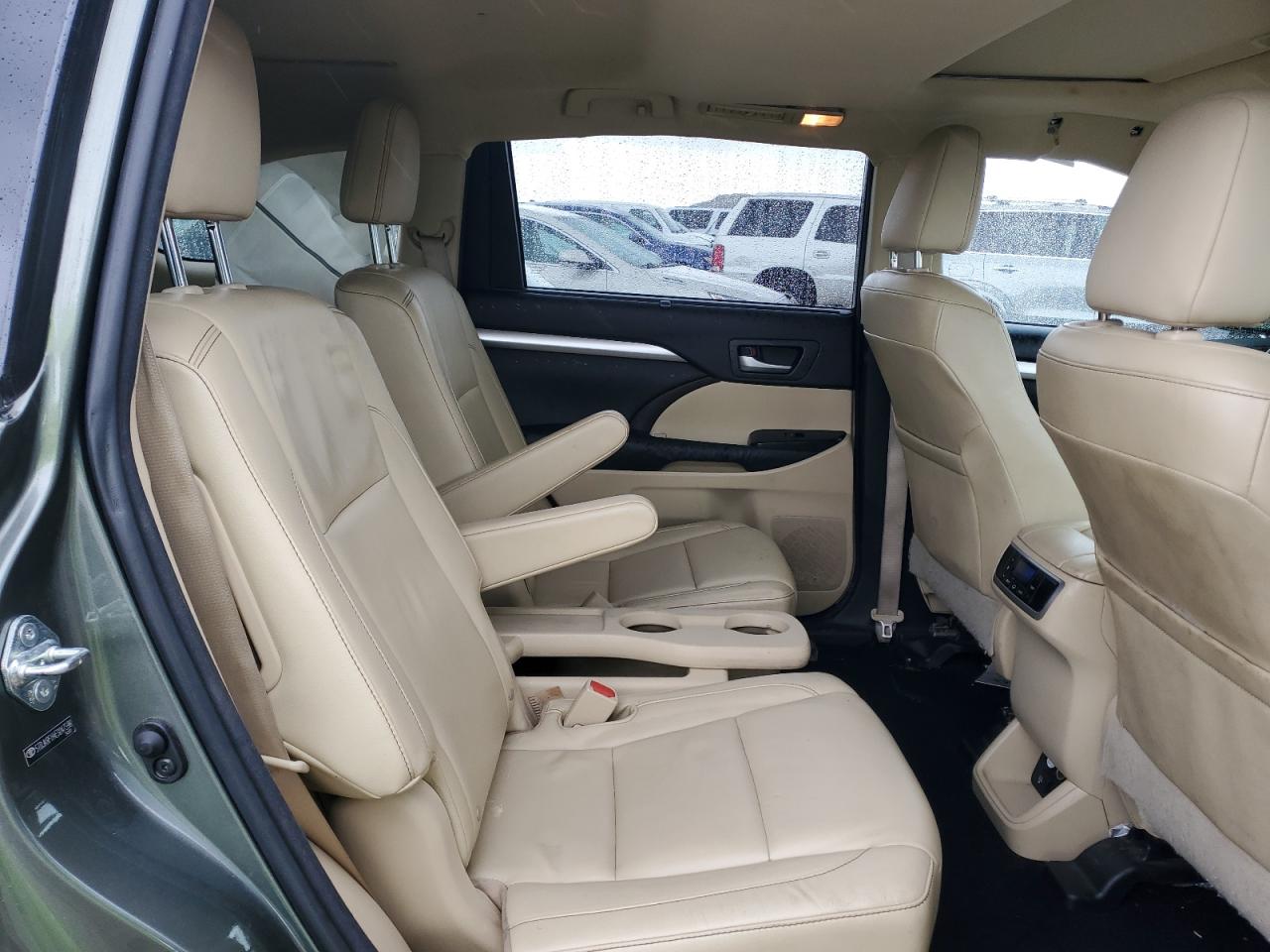 2014 Toyota Highlander Xle VIN: 5TDJKRFH4ES047598 Lot: 56770215