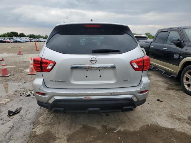  NISSAN PATHFINDER 2017 Srebrny