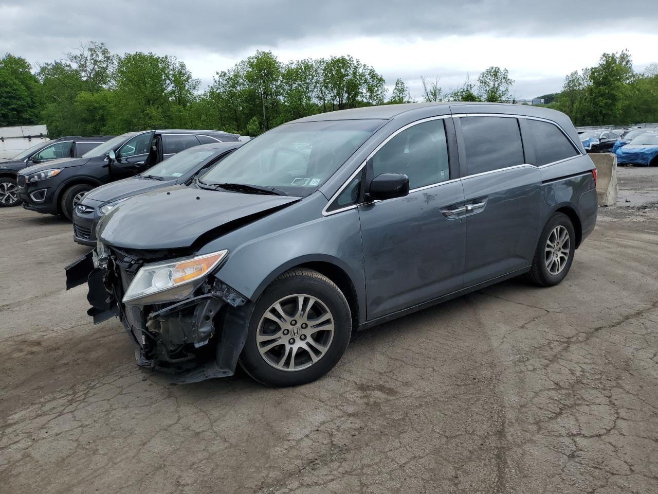 2012 Honda Odyssey Ex for Sale in Marlboro, NY - Front End