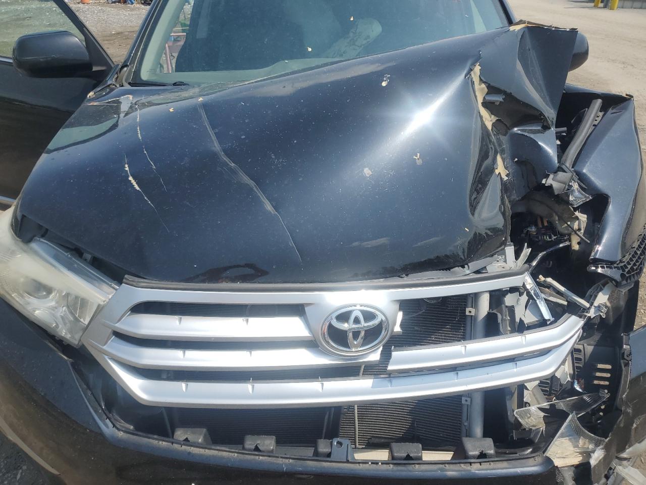 2013 Toyota Highlander Base VIN: 5TDBK3EH0DS188671 Lot: 57058325