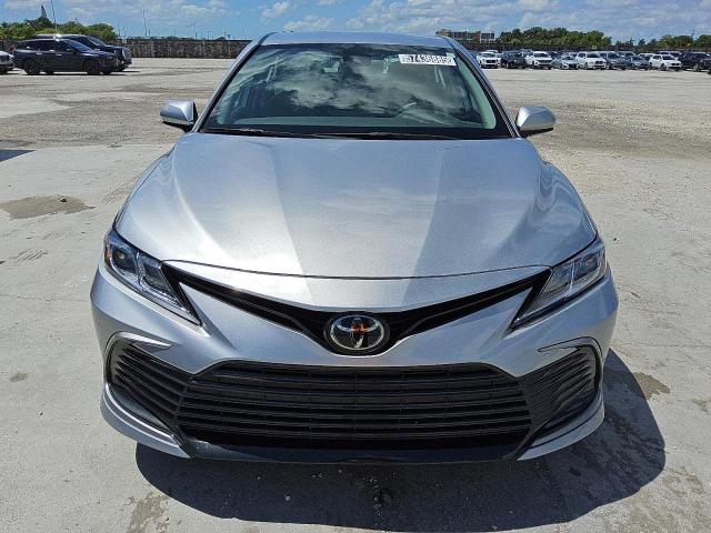  TOYOTA CAMRY 2024 Silver