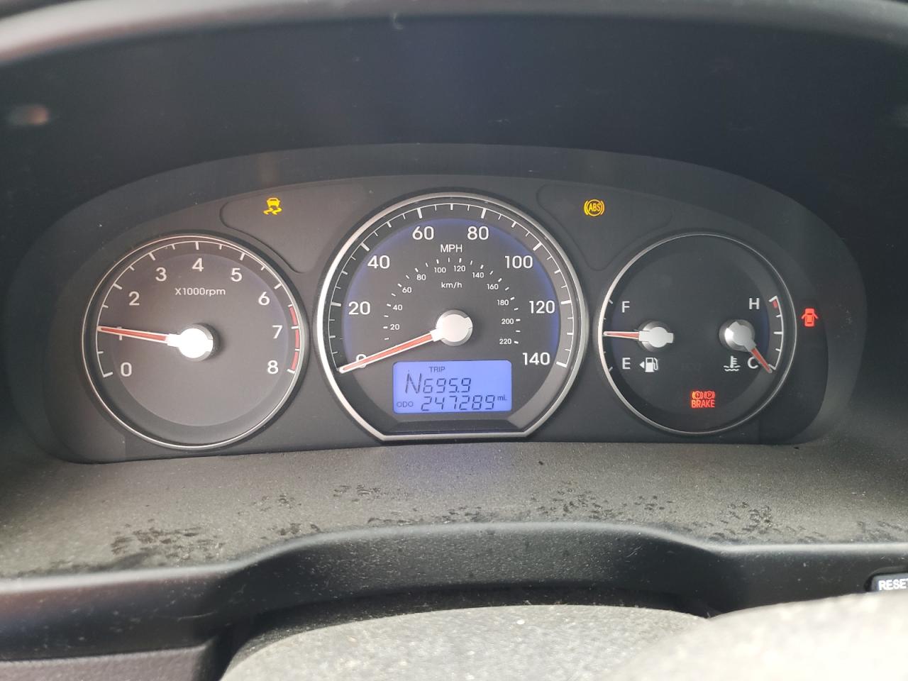 5XYZK3AB2BG043593 2011 Hyundai Santa Fe Limited