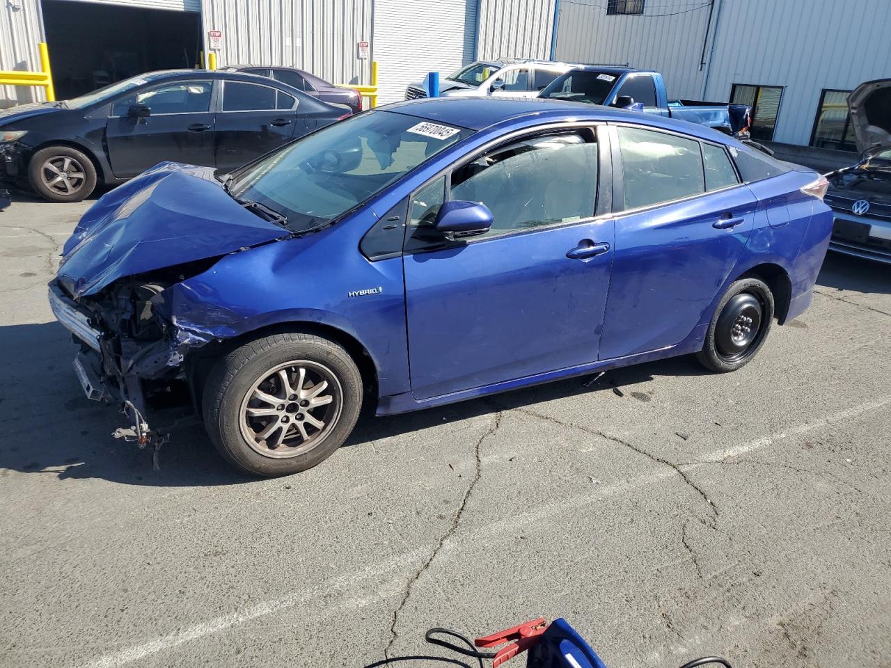 2016 Toyota Prius იყიდება Vallejo-ში, CA - Front End