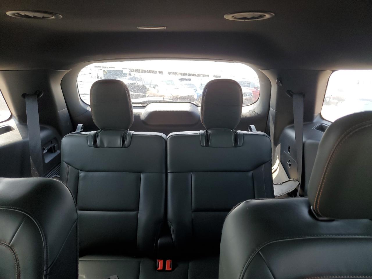 2022 Ford Explorer - Image 10