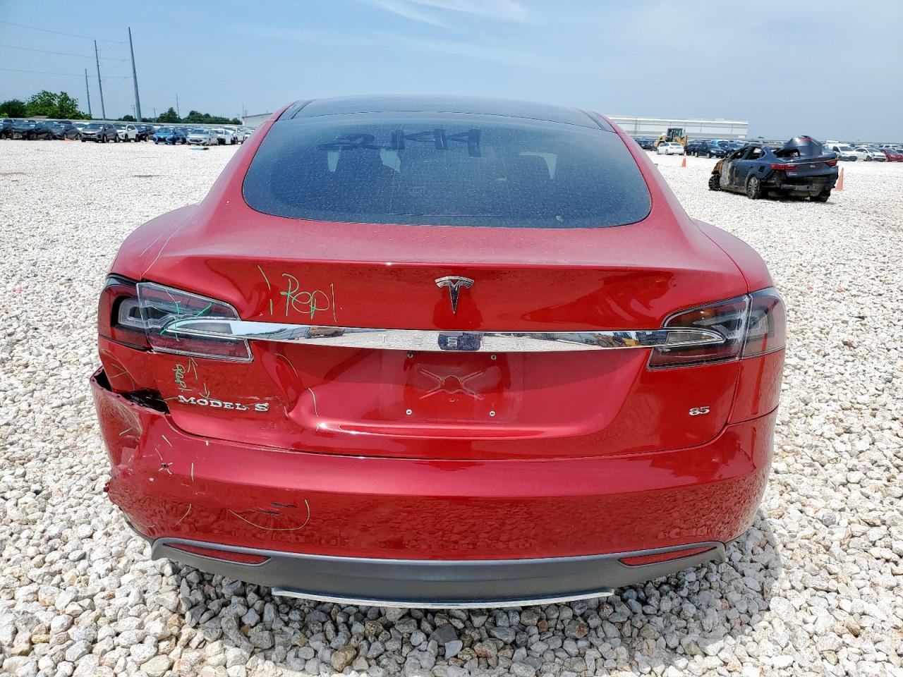2014 Tesla Model S VIN: 5YJSA1H18EFP38582 Lot: 56581735