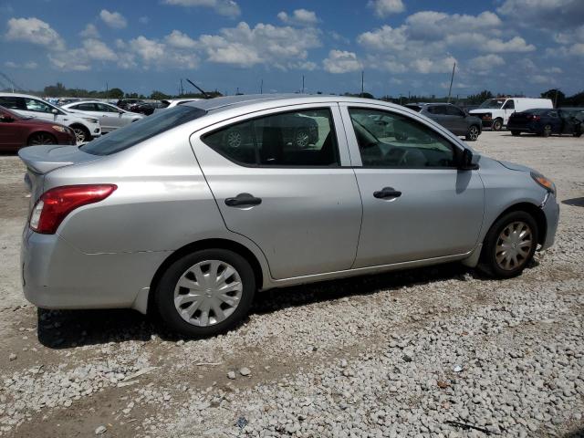  NISSAN VERSA 2016 Srebrny
