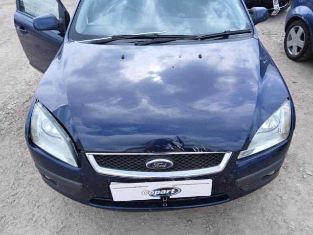 2005 FORD FOCUS GHIA