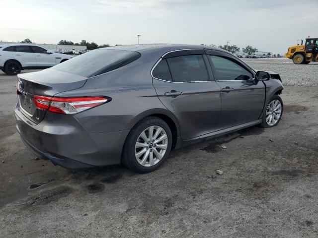  TOYOTA CAMRY 2018 Серый