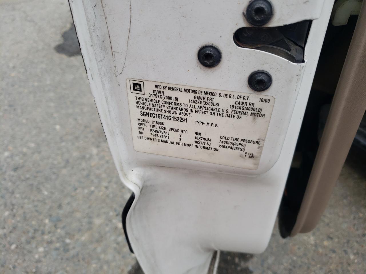 2001 Chevrolet Suburban C1500 VIN: 3GNEC16T41G152291 Lot: 93324015