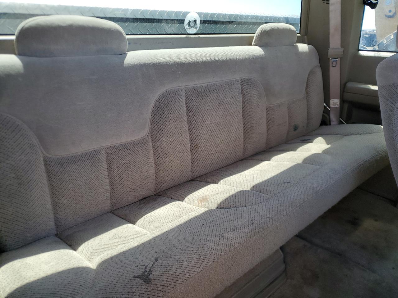 1996 Chevrolet Gmt-400 K1500 VIN: 1GCEK19R9TE186586 Lot: 57350095