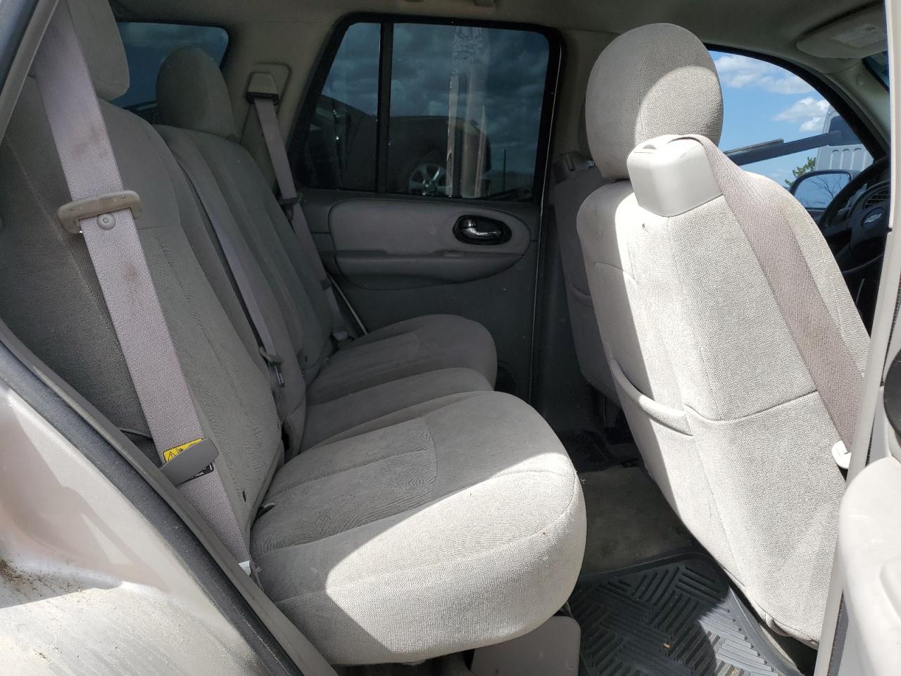 2005 Chevrolet Trailblazer Ls VIN: 1GNDT13S352228704 Lot: 57062495