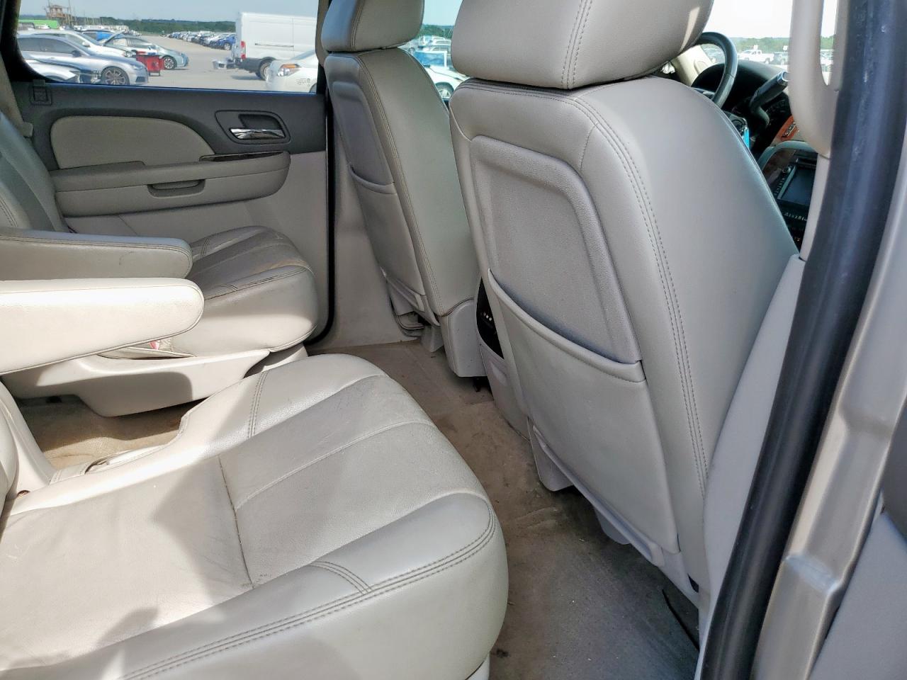 2009 Chevrolet Tahoe C1500 Ltz VIN: 1GNFC33039R294296 Lot: 57059255