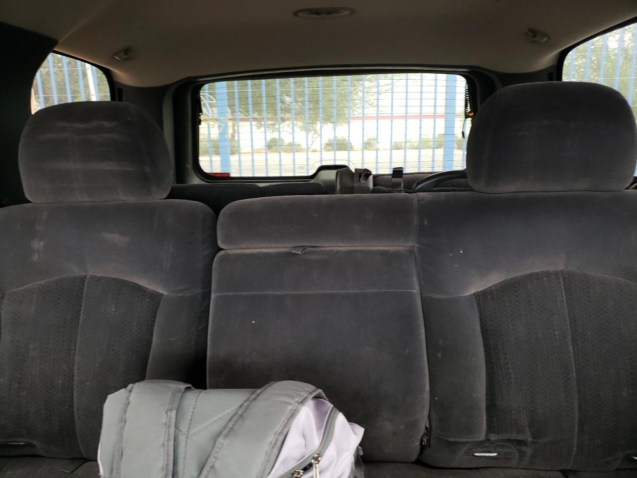 2002 Chevrolet Tahoe C1500 VIN: 1GNEC13T62J328360 Lot: 57702495