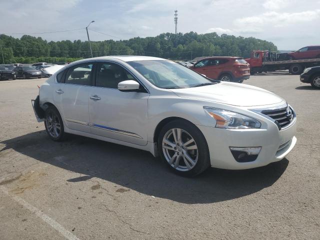Sedans NISSAN ALTIMA 2015 White
