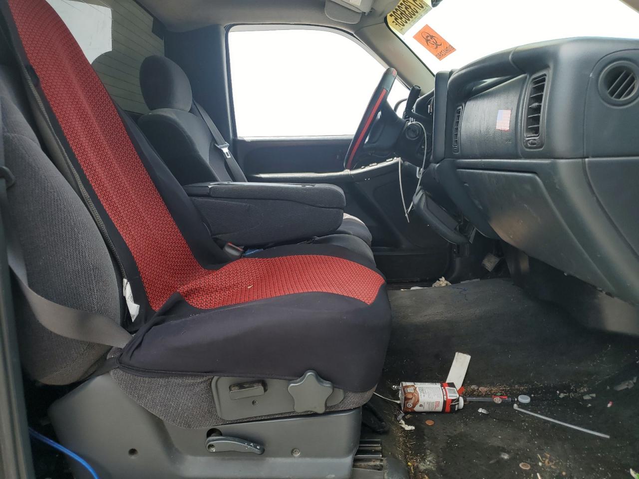 2000 GMC New Sierra K1500 VIN: 1GTEK14TXYZ181805 Lot: 57353695